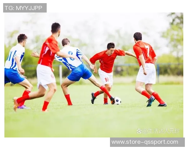 足球传奇雅辛的逆袭之路与不屈精神的完美结合